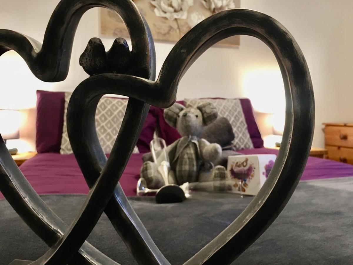 Central Spacious 2 Bedroom By Union Square Free Parking Aberdeen Eksteriør billede