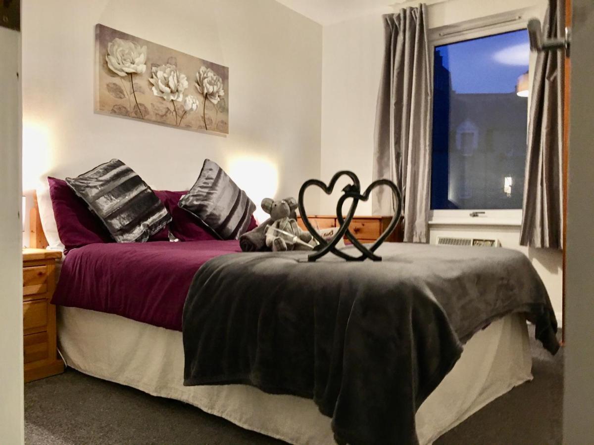 Central Spacious 2 Bedroom By Union Square Free Parking Aberdeen Eksteriør billede